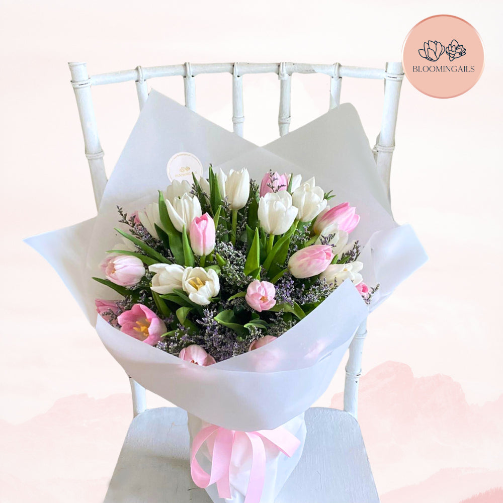 Tulip Blush in Vase