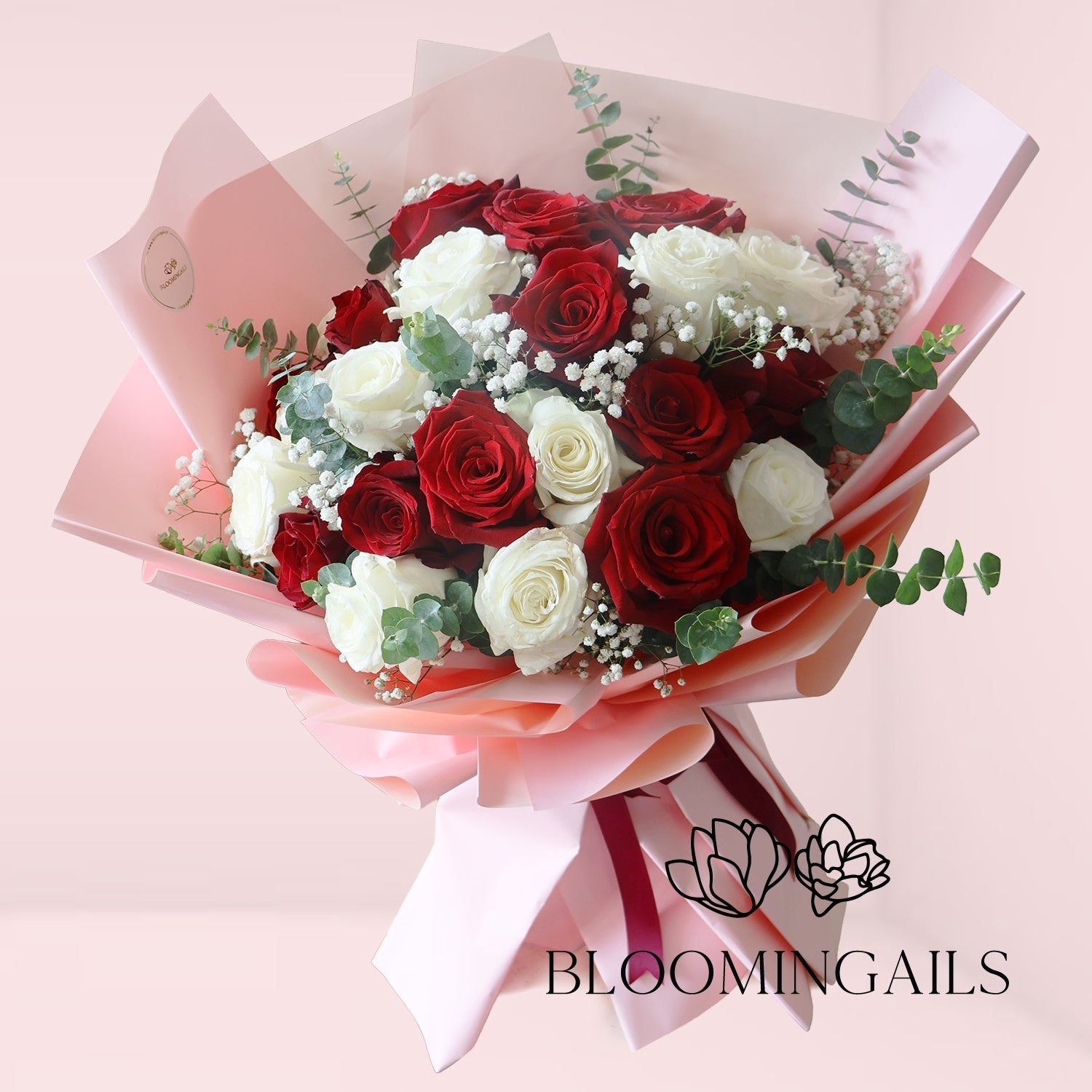 Ecuadorian Classic Bouquet in Red and White