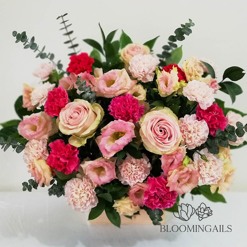 MOMents Florist Choice Crate Classic - Yellow, Pink, Red - Bloomingailsph