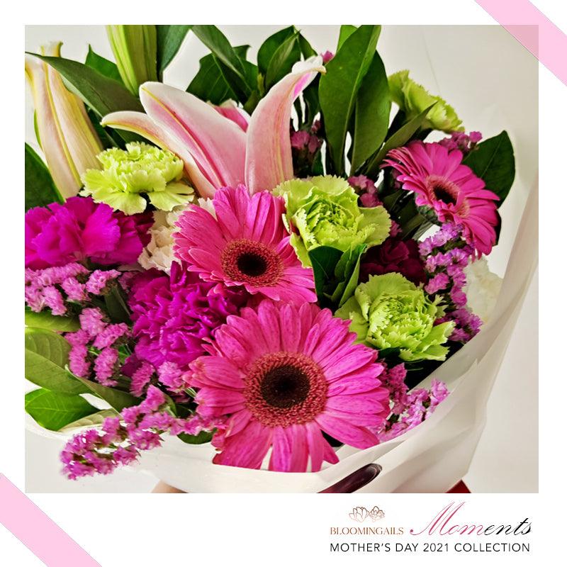 MOMents Florist Choice Medium Bouquet - Bloomingailsph